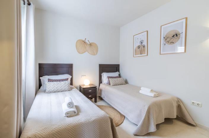 Image No.8-2 Bed Apartment for sale