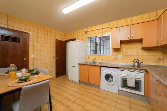 Image No.11-2 Bed Apartment for sale
