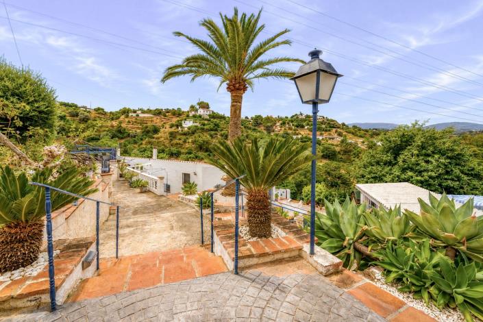 Image No.20-2 Bed Villa / Detached for sale