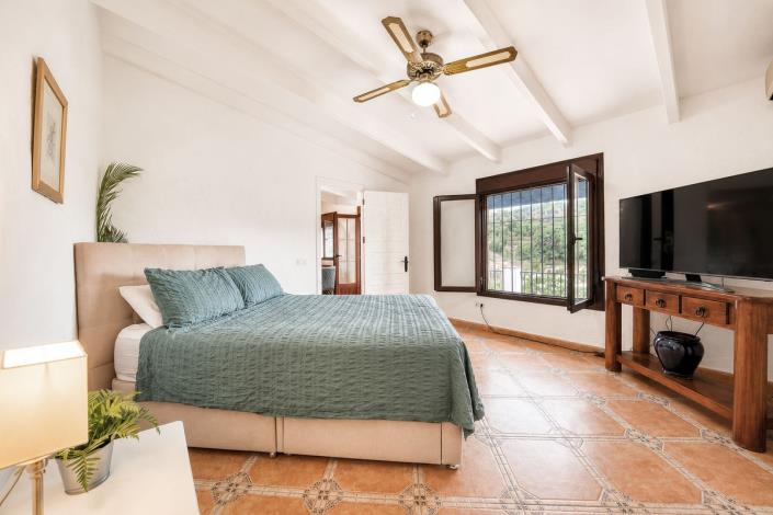 Image No.22-2 Bed Villa / Detached for sale