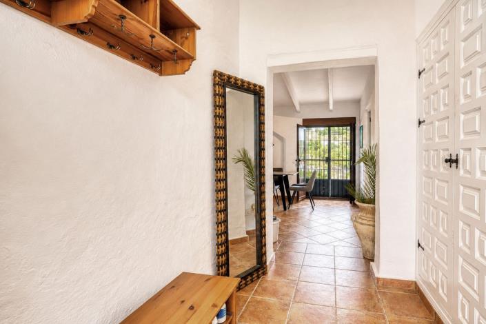 Image No.23-2 Bed Villa / Detached for sale