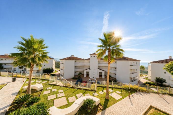 Image No.14-3 Bed Apartment for sale