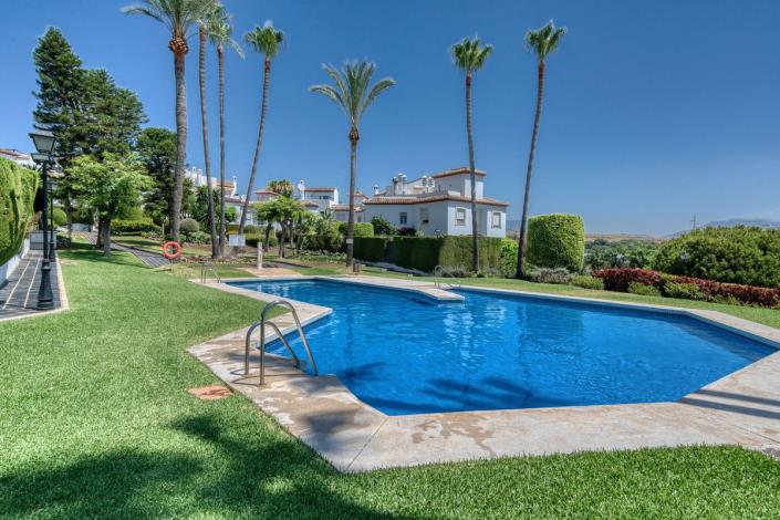 Image No.17-3 Bed Apartment for sale