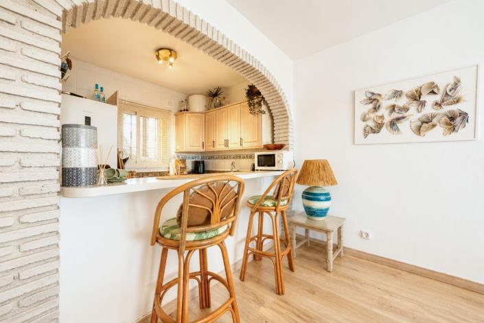 Image No.8-2 Bed Apartment for sale