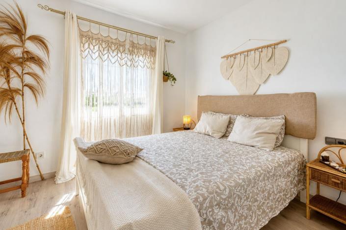 Image No.16-2 Bed Apartment for sale
