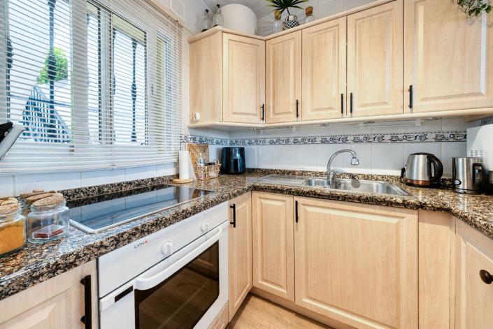Image No.24-2 Bed Apartment for sale