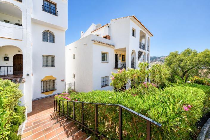 Image No.34-2 Bed Apartment for sale