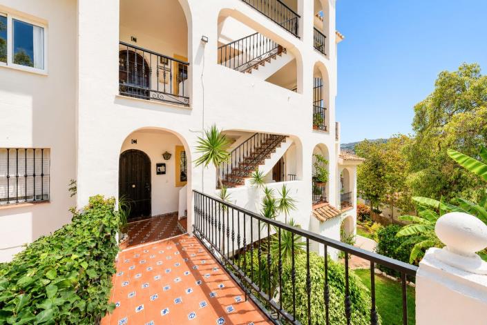 Image No.35-2 Bed Apartment for sale