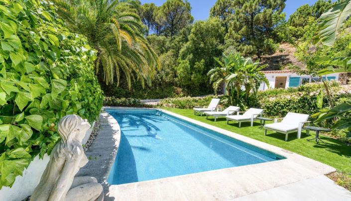 Image No.6-Villa for sale
