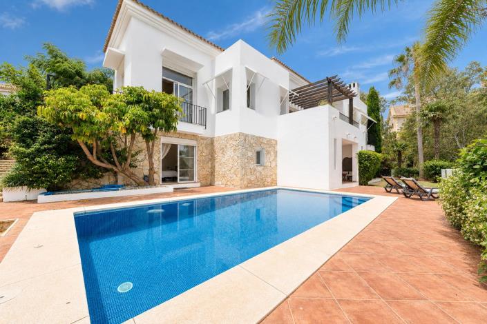 Image No.4-4 Bed Villa for sale