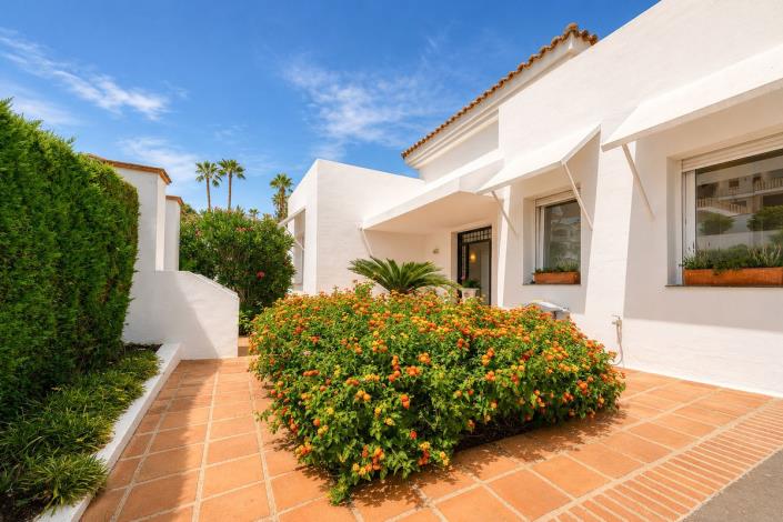 Image No.8-4 Bed Villa for sale