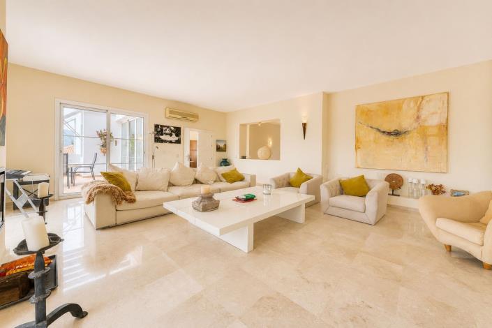 Image No.25-4 Bed Villa for sale