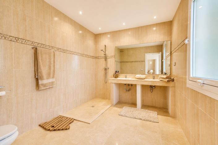 Image No.36-4 Bed Villa for sale