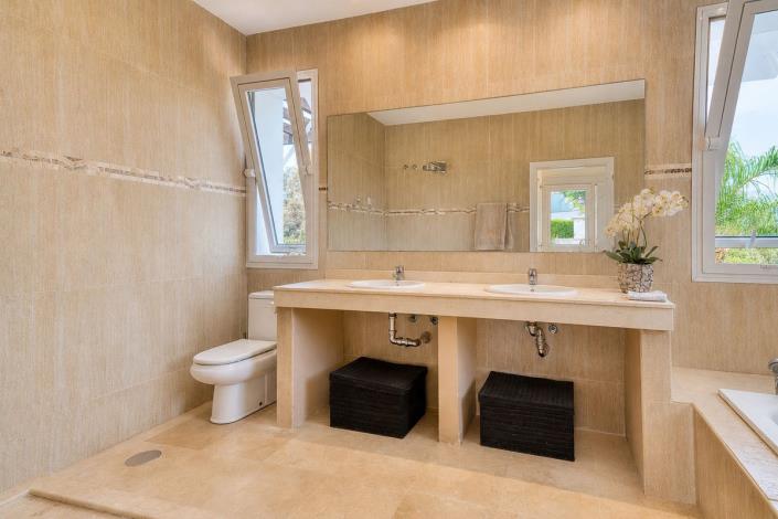 Image No.41-4 Bed Villa for sale