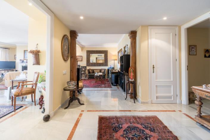 Image No.14-3 Bed Apartment for sale