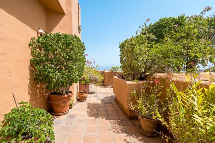 Image No.24-3 Bed Apartment for sale