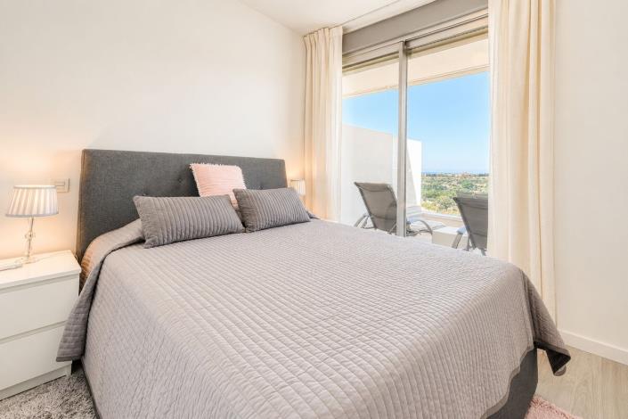 Image No.20-3 Bed Apartment for sale