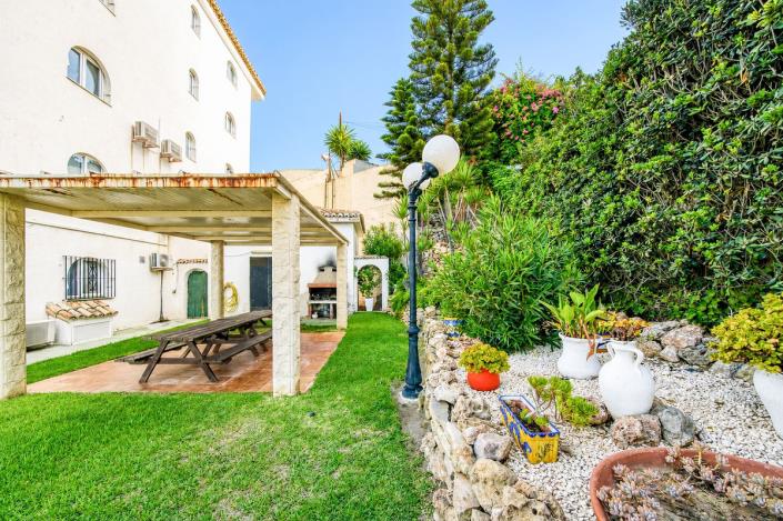 Image No.24-2 Bed Apartment for sale