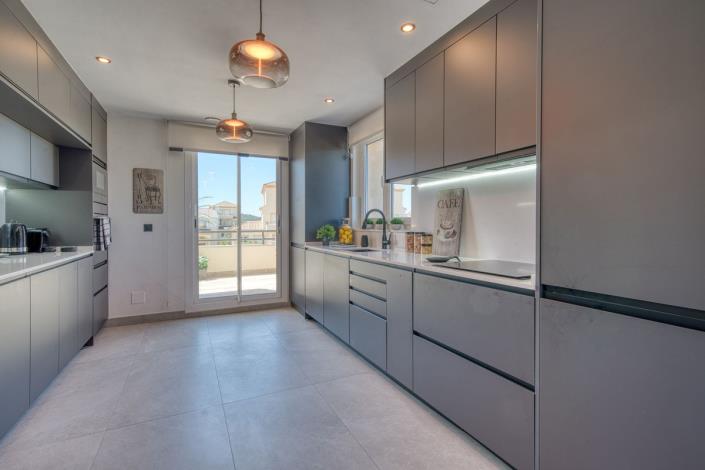 Image No.19-3 Bed Duplex for sale