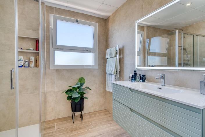 Image No.32-3 Bed Duplex for sale