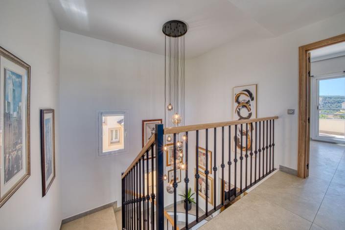 Image No.33-3 Bed Duplex for sale