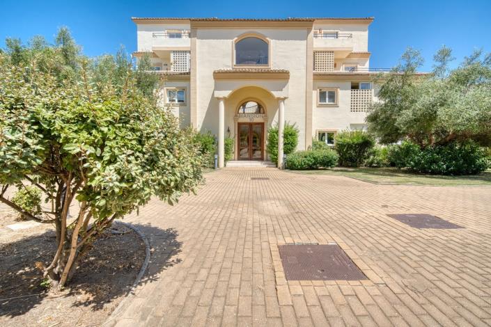 Image No.44-3 Bed Duplex for sale