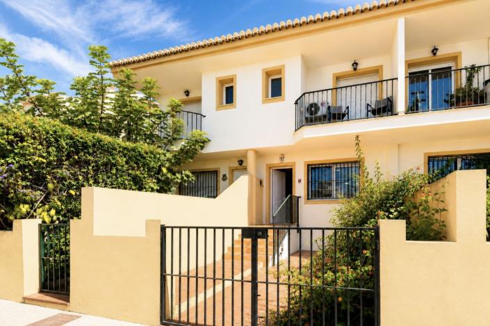 Image No.2-Maison de ville de 4 chambres à vendre à Marbella