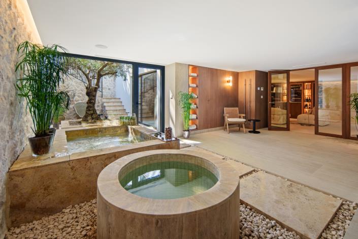 Image No.52-4 Bed Villa for sale