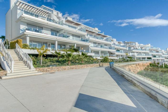 Image No.23-3 Bed Apartment for sale