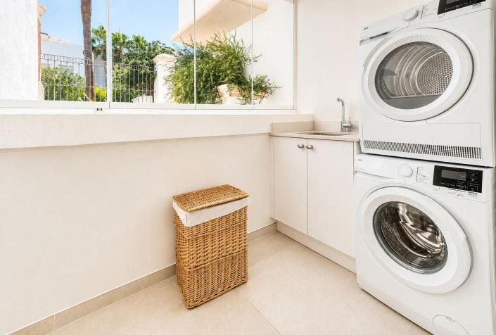 Image No.8-3 Bed Apartment for sale