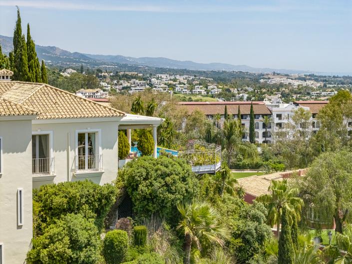 Image No.3-6 Bed Villa for sale