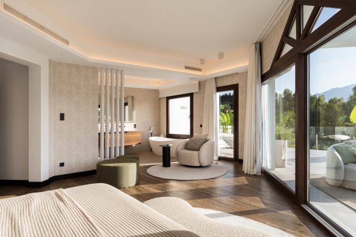 Image No.23-5 Bed Apartment for sale
