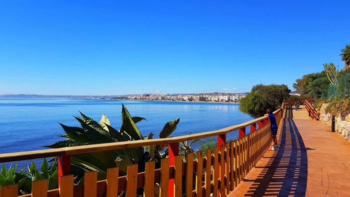 Image No.3-3 Bed Apartment for sale