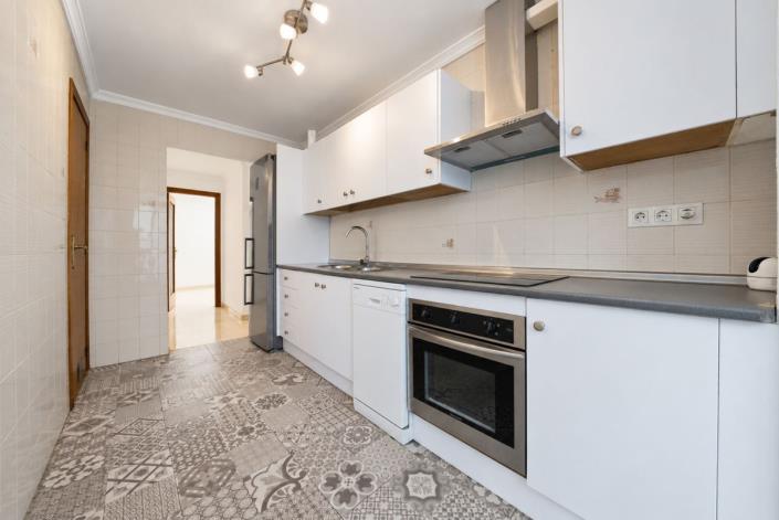 Image No.31-3 Bed Apartment for sale