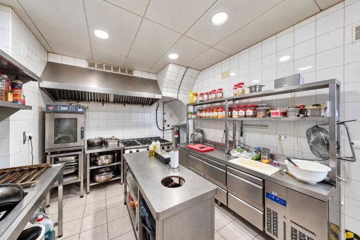 Image No.20-2 Bed Restaurant for sale