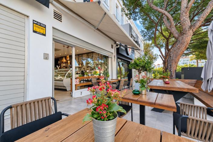Image No.29-2 Bed Restaurant for sale