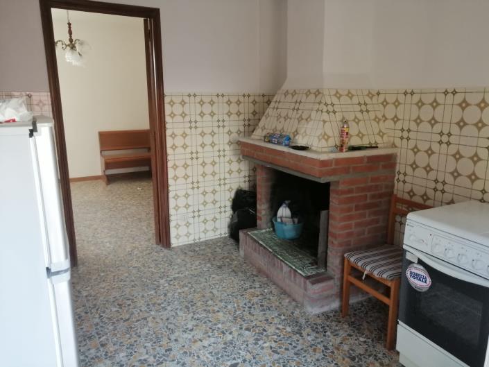 Image No.9-2 Bed Townhouse for sale