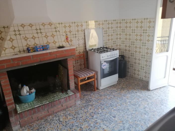 Image No.8-2 Bed Townhouse for sale