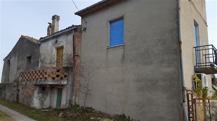 Image No.3-Villa / Détaché de 4 chambres à vendre à Casoli