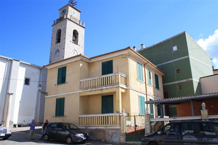 Image No.1-3 Bed Villa / Detached for sale