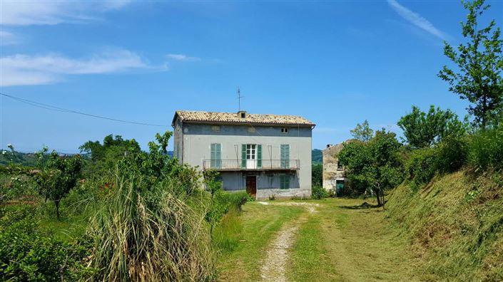 Image No.1-4 Bed Villa / Detached for sale