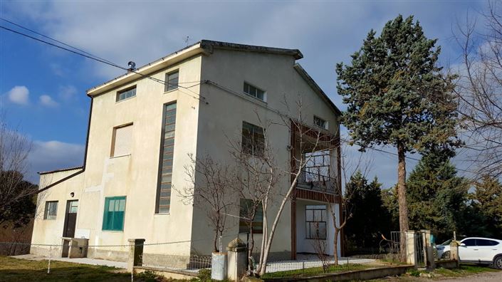 Image No.22-Villa / Détaché de 4 chambres à vendre à Abruzzes