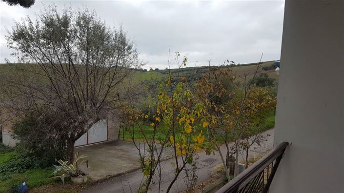 Image No.6-Villa / Détaché de 4 chambres à vendre à Abruzzes