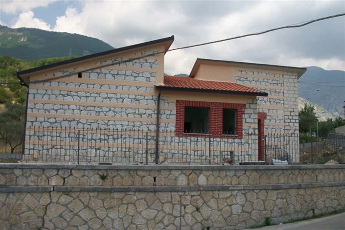 Image No.2-Villa / Détaché de 3 chambres à vendre à Civitella Messer Raimondo