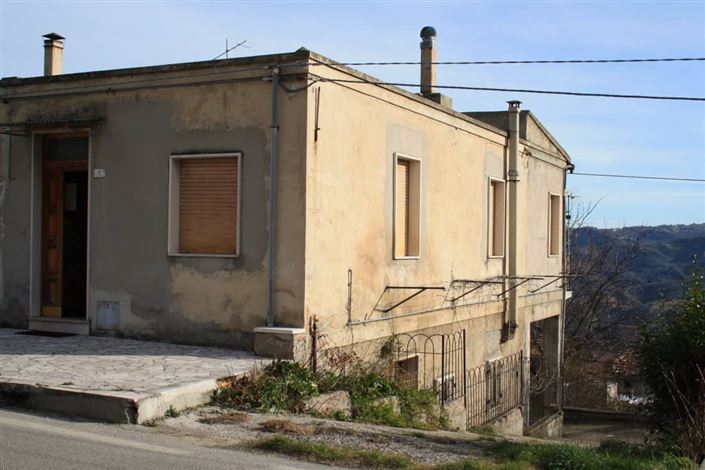 Image No.3-Maison de 3 chambres à vendre à Abruzzes