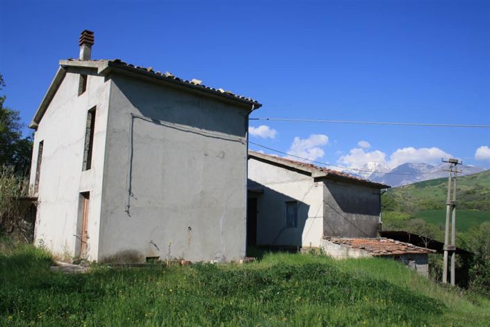 Image No.5-Villa / Détaché de 4 chambres à vendre à Roccascalegna