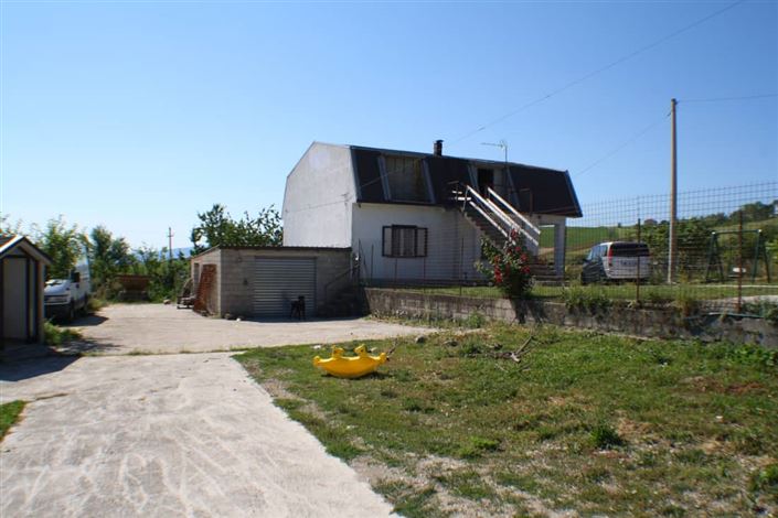 Image No.1-Villa / Détaché de 4 chambres à vendre à Torricella Peligna