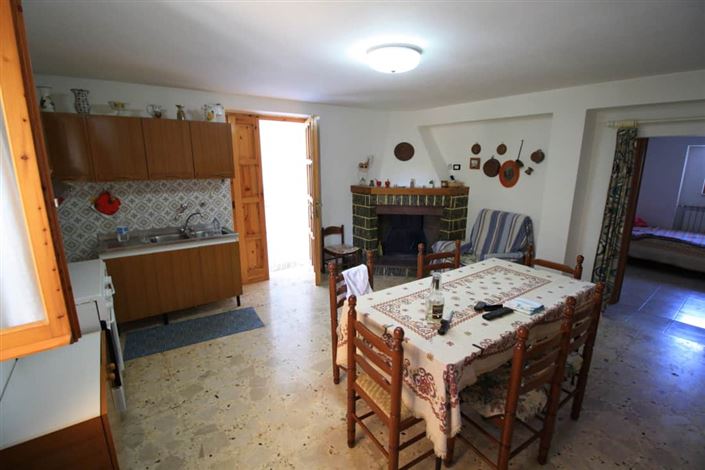 Image No.5-Maison de 4 chambres à vendre à Rapino