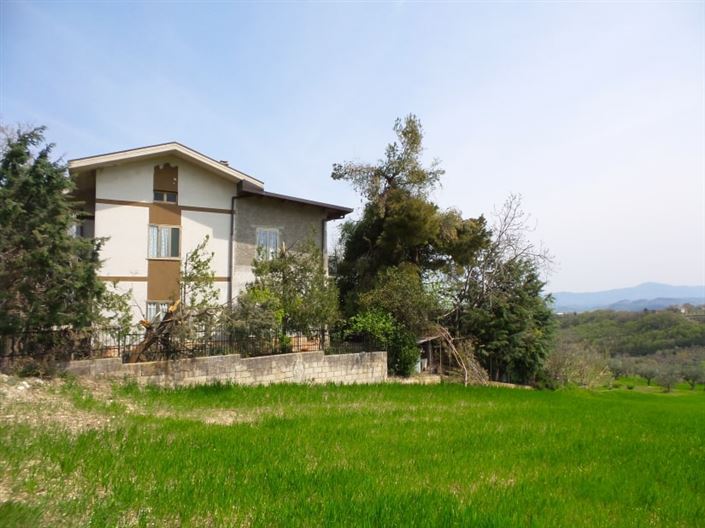 Image No.2-Villa / Détaché de 4 chambres à vendre à Guardiagrele