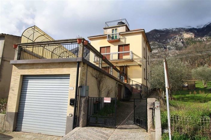 Image No.2-Villa / Détaché de 4 chambres à vendre à Lama Dei Peligne